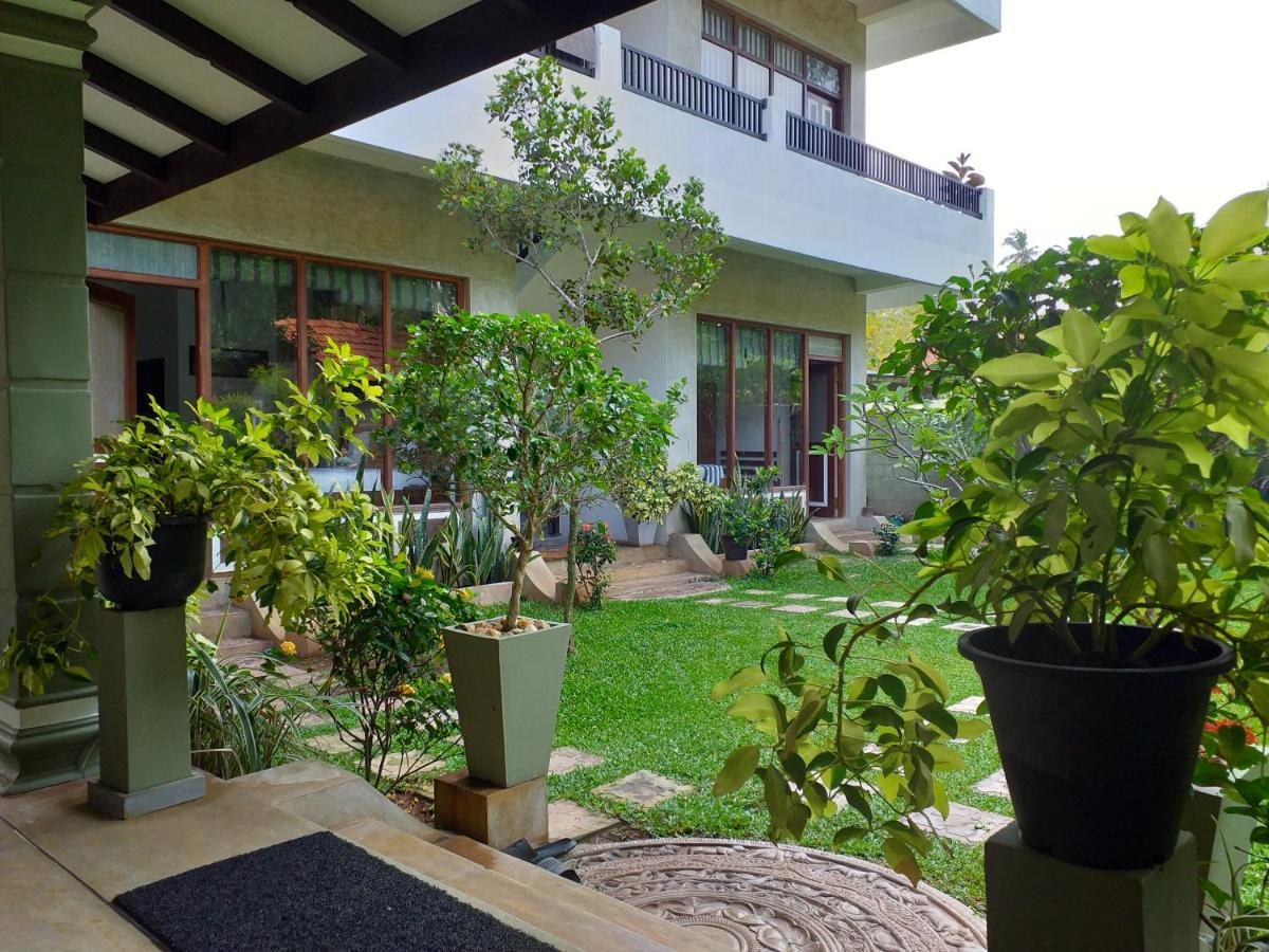 Green Wood Villa Негомбо Экстерьер фото