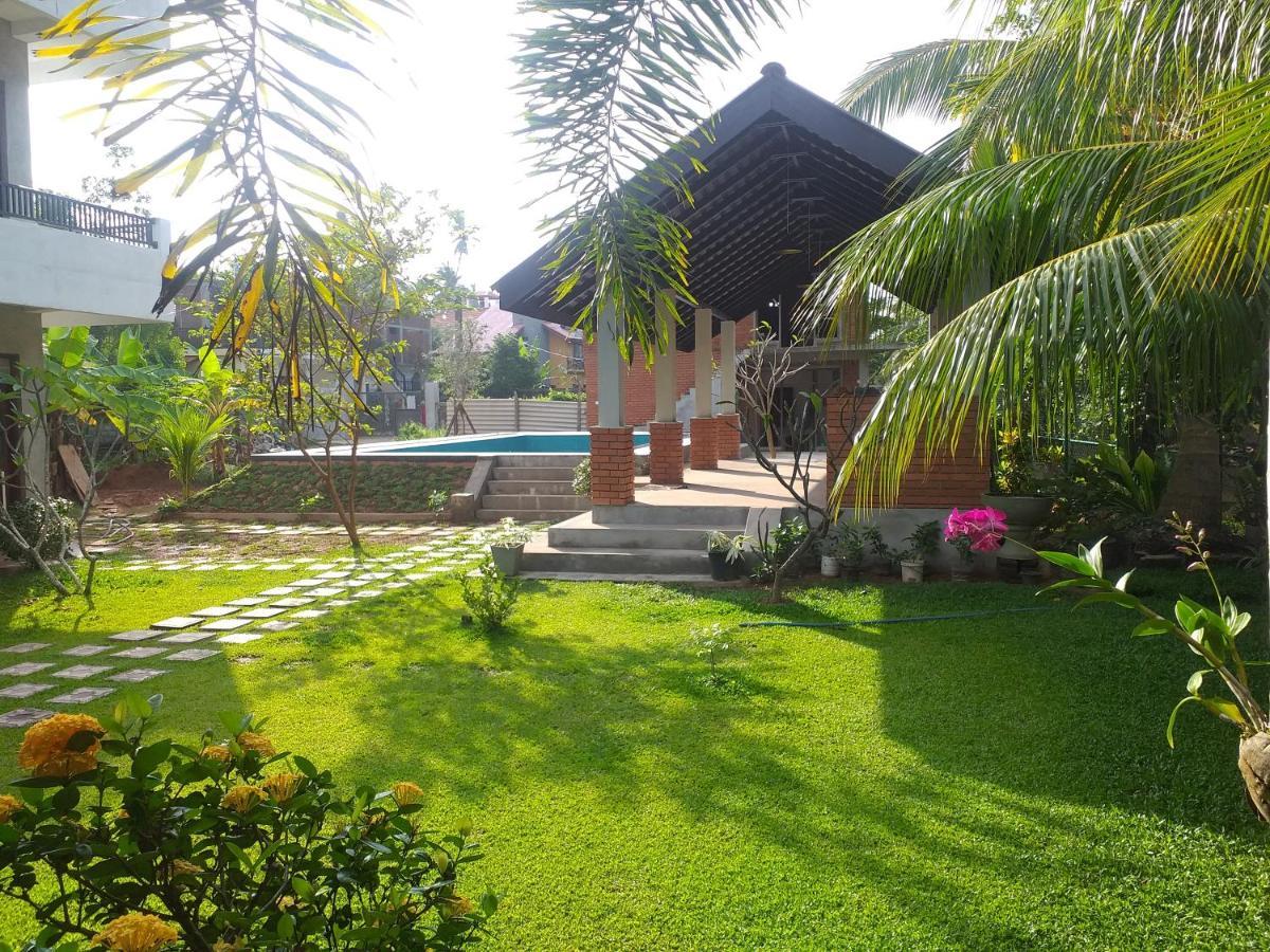 Green Wood Villa Негомбо Экстерьер фото