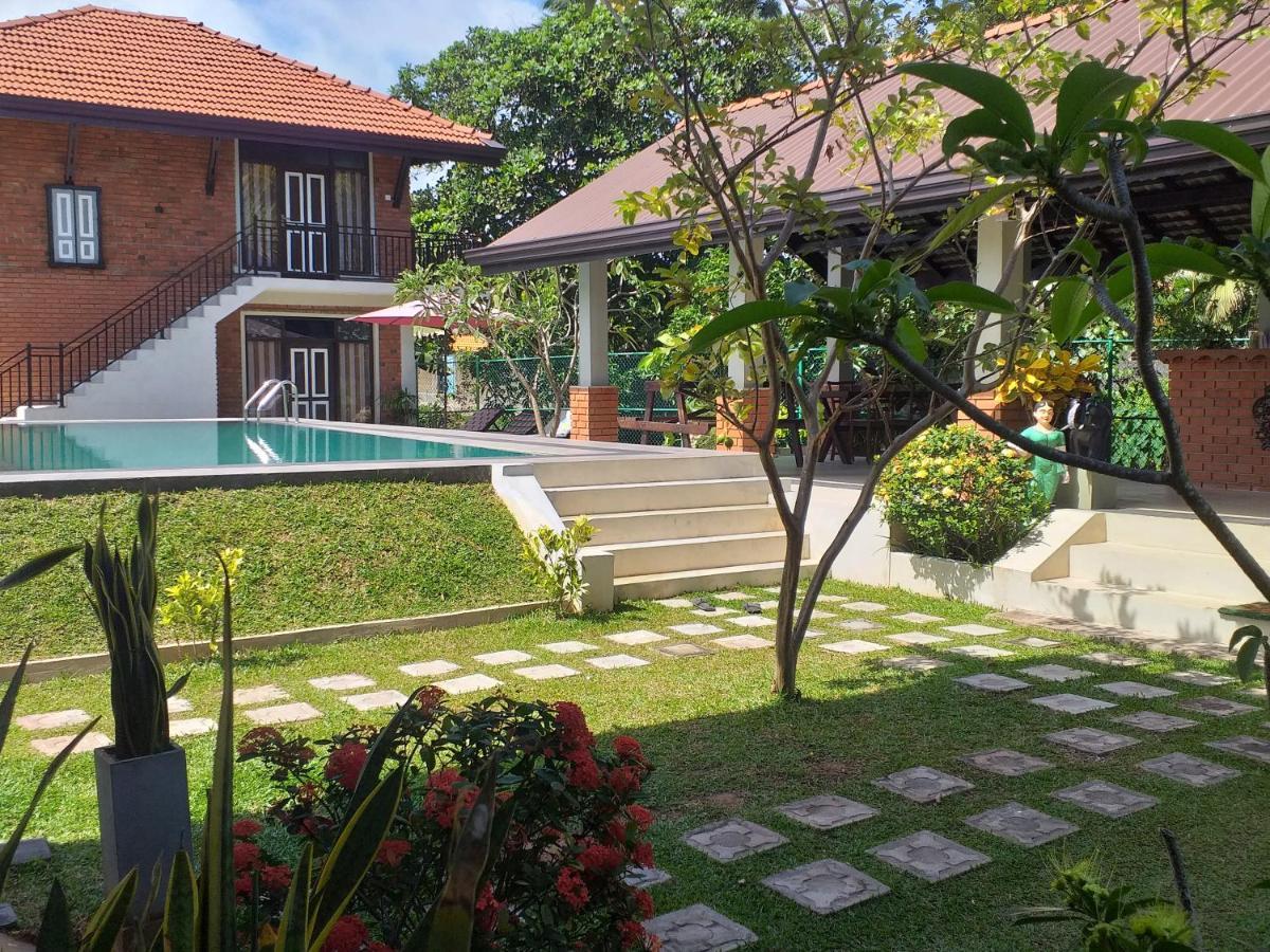 Green Wood Villa Негомбо Экстерьер фото