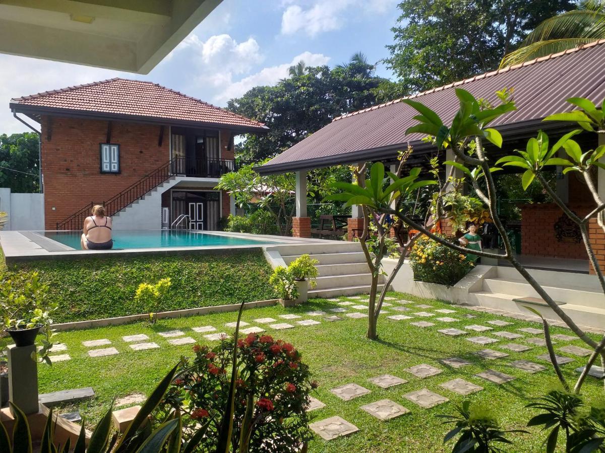 Green Wood Villa Негомбо Экстерьер фото